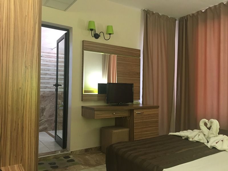 Tm Deluxe Hotel Sunny Beach Exterior foto